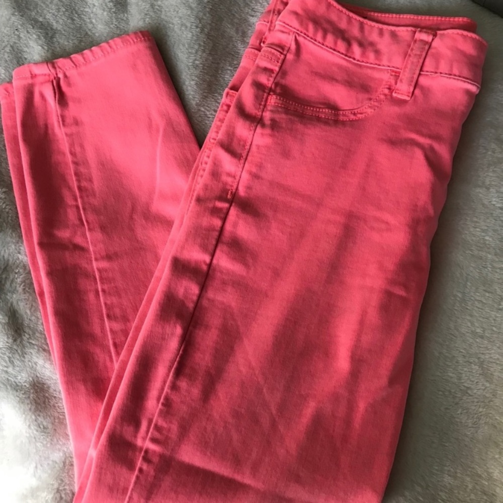 American Eagle neon pink hi-rise crop jegging